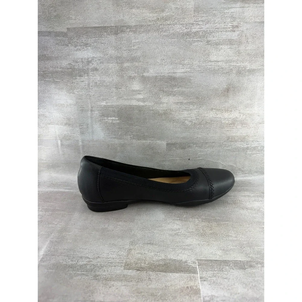 Clarks collection flat